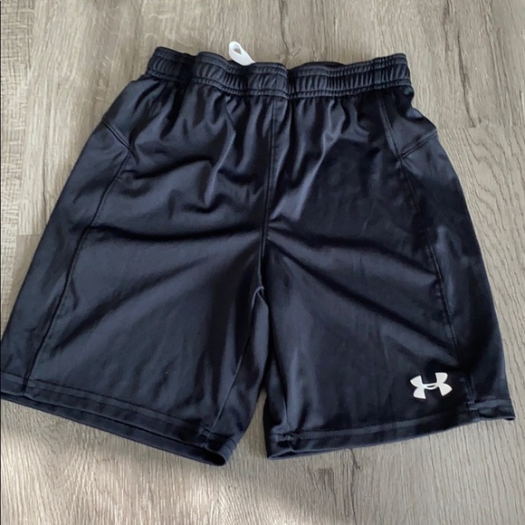 Under Armour Other - Unisex Youth Heat Gear Under Armour Black Shorts